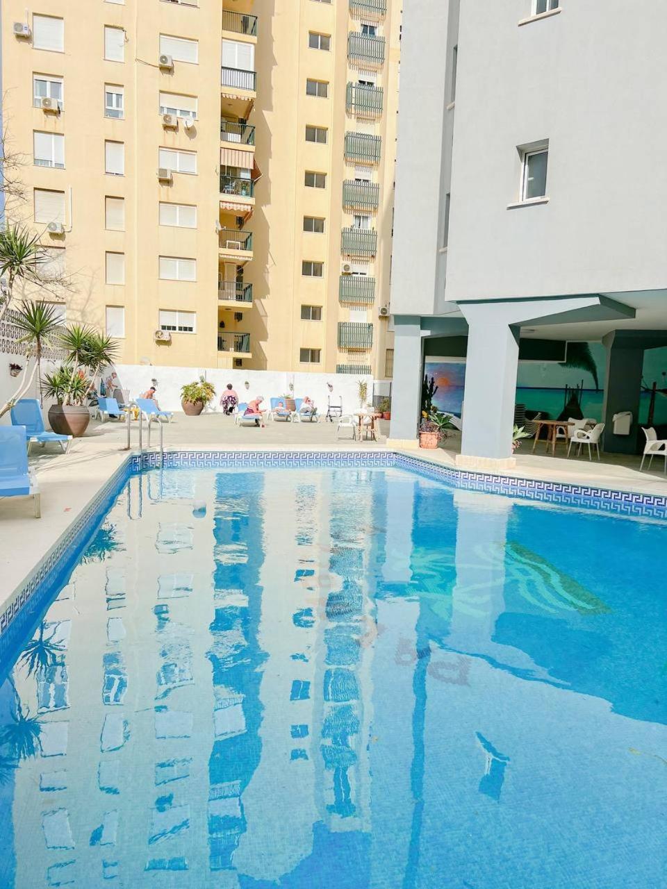 Palm Beach Aparment Sea Views Торремолінос Екстер'єр фото
