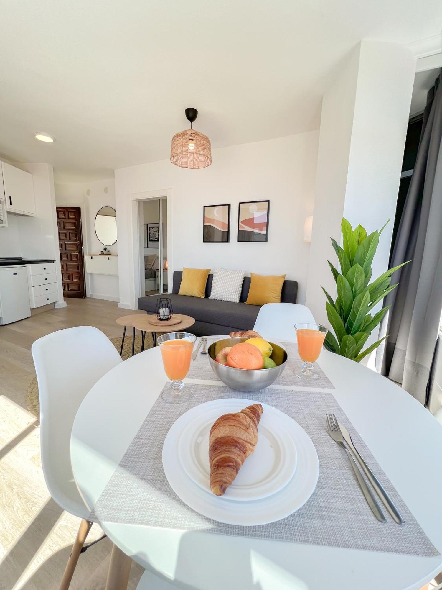 Palm Beach Aparment Sea Views Торремолінос Екстер'єр фото
